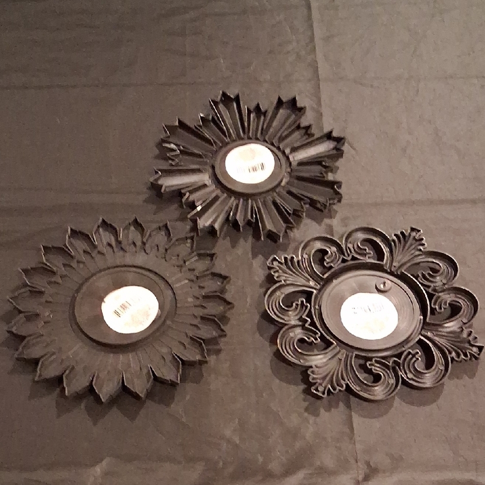 Decorative Plastic Sunburst Wall Mirror Set of 3 in Gold and Silver Tone - Picture 5 of 11
